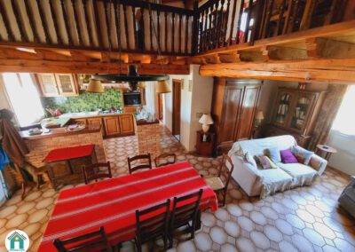 Belle maison de 138 m² sur 1500 m² de terrain avec double garage de 112 m²