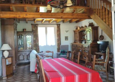 Belle maison de 138 m² sur 1500 m² de terrain avec double garage de 112 m²