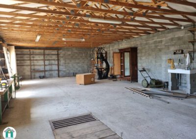 Belle maison de 138 m² sur 1500 m² de terrain avec double garage de 112 m²