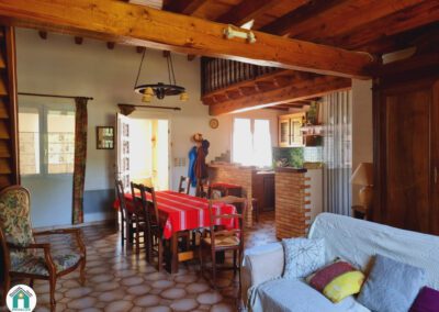 Belle maison de 138 m² sur 1500 m² de terrain avec double garage de 112 m²