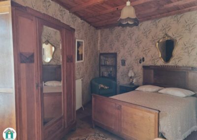 Belle maison en pierres avec jardin et garage