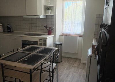 Maison de village rénovée avec terrasse et grande cave