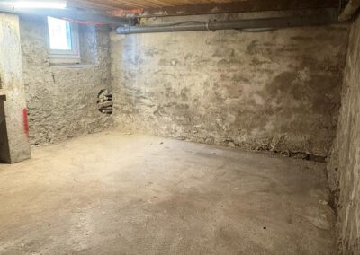 Maison de village rénovée avec terrasse et grande cave