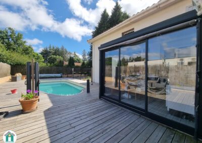 Villa avec piscine et jardin