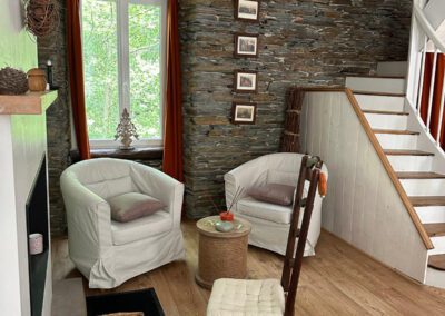 Magnifique ancien moulin en pierre avec dépendances