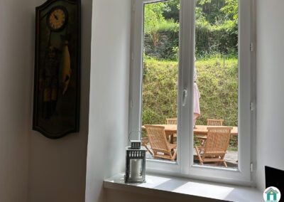 Magnifique ancien moulin en pierre avec dépendances