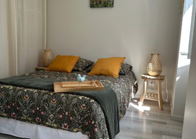 Magnifique ancien moulin en pierre avec dépendances