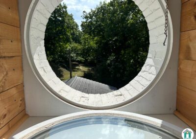 Magnifique ancien moulin en pierre avec dépendances