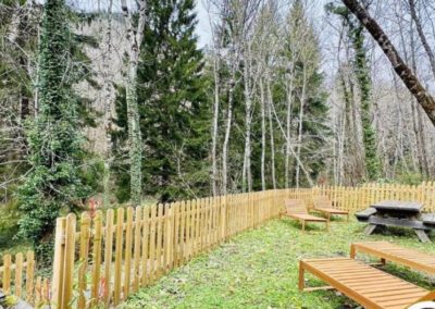 Magnifique ancien moulin en pierre avec dépendances