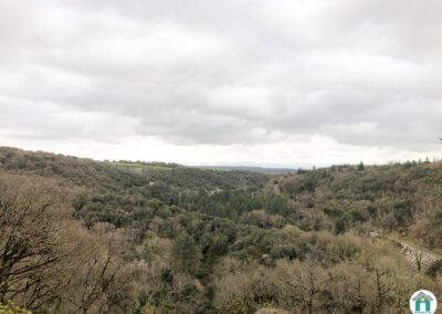 Parcelle de bois non constructible avec jolie vue