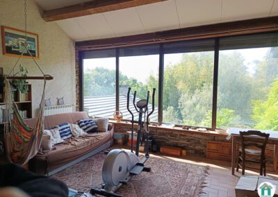 Belle propriété en pierre avec terrain et source