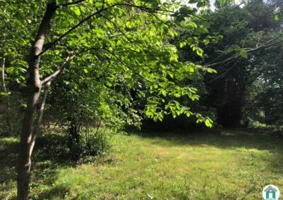 Belle propriété en pierre avec terrain et source