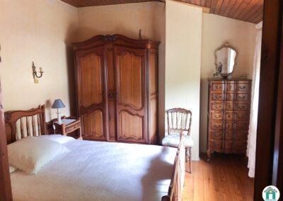 Jolie maison avec extérieur et garage