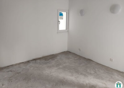 Appartement à terminer avec terrasse et balcon