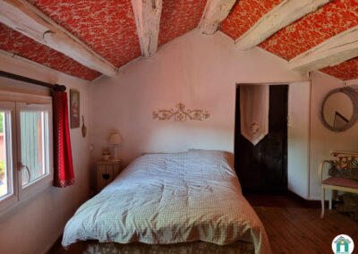 Belle maison en pierres avec dépendance, garage et extérieur