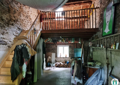 Belle maison en pierres avec dépendance, garage et extérieur