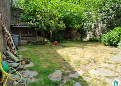 Belle maison en pierres avec dépendance, garage et extérieur