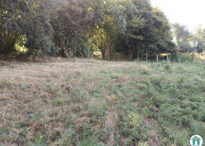 Maison de village spacieuse avec jardin