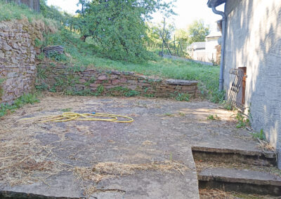 Maison de village spacieuse avec jardin