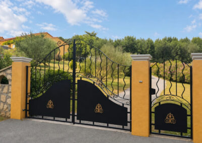 Grande maison de plain pied avec piscine et jardin