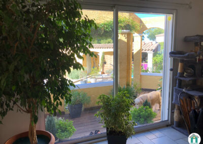 Grande maison de plain pied avec piscine et jardin