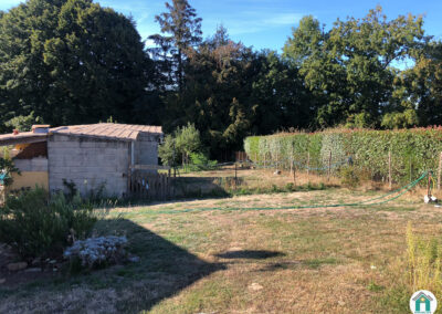 Grande maison de plain pied avec piscine et jardin