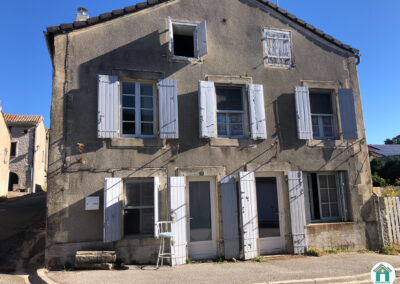 Maison de village avec grange et potager